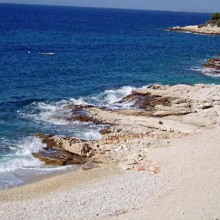 Apartman Martina 2 *