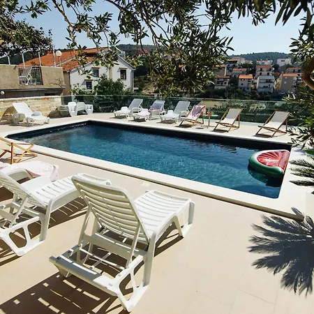 아파트 Martina 2 *