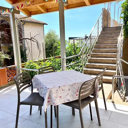 Martina 2 *